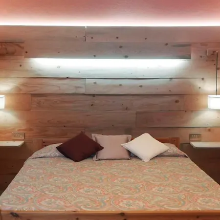 Silverlake Apartment *